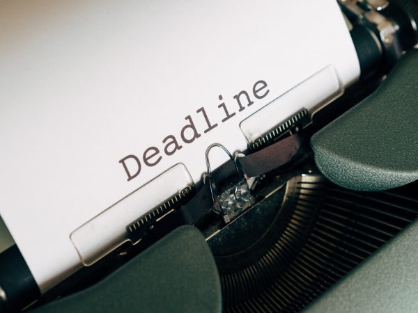 Journal Deadline Photo by Markus Winkler on Unsplash