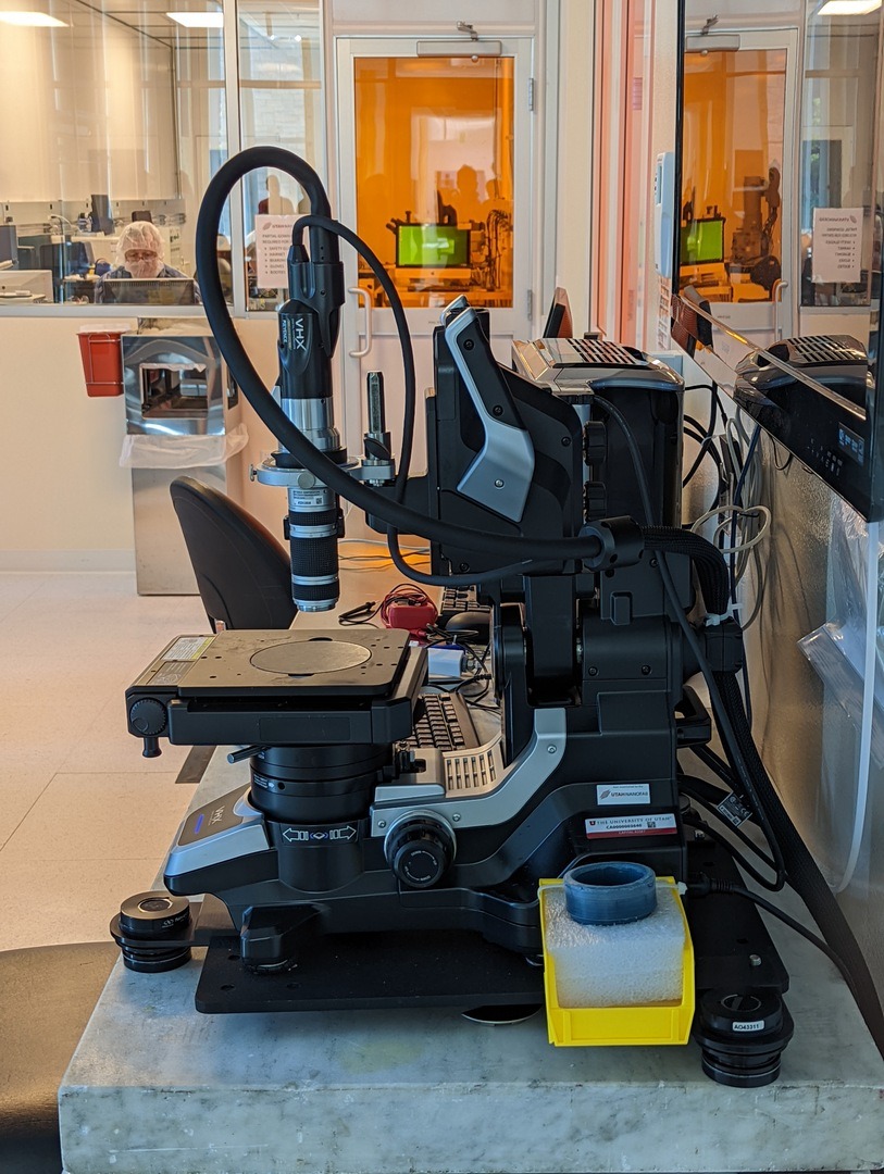 Utah--NanoFab Tour Microscopy SEM TEM _Image Courtesy Omni Nano