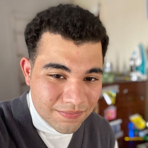 Emilio-Mendoza_Student-Photo_10-13-22