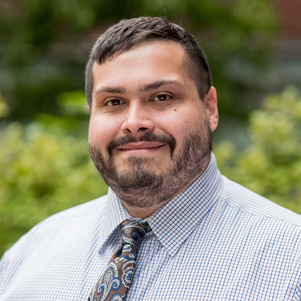 Isiah-Ramos_Student-Mentor_Photo_12-15-22